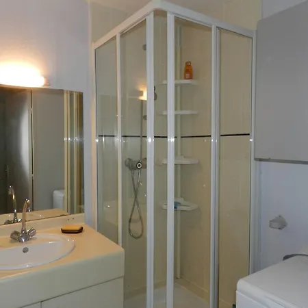 Le Lavandou, 2 Pieces, 4 Personnes - Fr-1-251-634 Apartment *