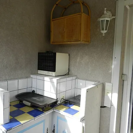 Le Lavandou, 2 Pieces, 4 Personnes - Fr-1-251-634 Apartment Le Lavandou